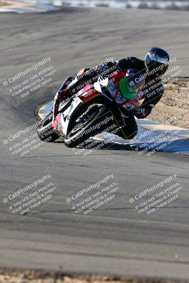 media/Jan-09-2022-SoCal Trackdays (Sun) [[2b1fec8404]]/Turns 9 and 8 (920am)/